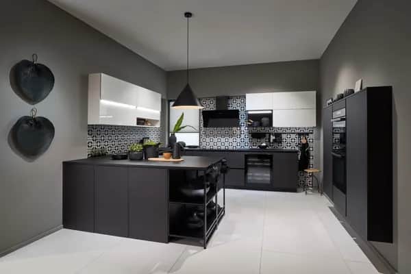 Moderne Familienküche in Berlin Charlottenburg gestalten